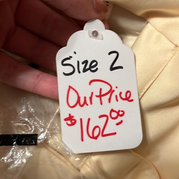 Mori Lee yellow homecoming dress - Picture 4 of 4